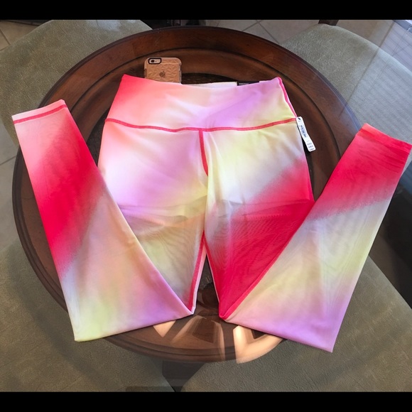 ❤️Knockout By Victoria Sport Mesh Tight ❤️ - Picture 3 of 5